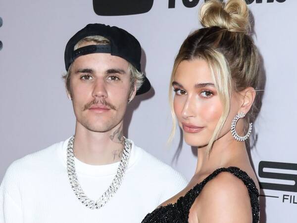 ジャスティン ヘイリー ビーバー 結婚式から1年 キスショットとメッセージを投稿 年10月4日 エキサイトニュース