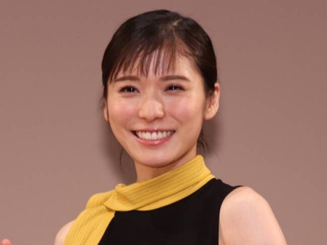 松岡茉優 主演 三浦春馬さん遺作 カネ恋 最終回で思いつづる みんなで走りきれた 年10月6日 エキサイトニュース