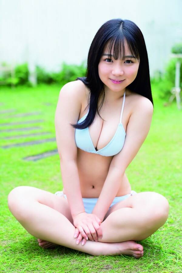 17歳のグラマラスボディ 池本しおり 水着 制服グラビア きわどいショット も 年10月9日 エキサイトニュース