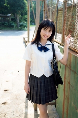 山田杏奈 ファースト写真集で初めての水着撮影にトライ 18年11月17日 エキサイトニュース