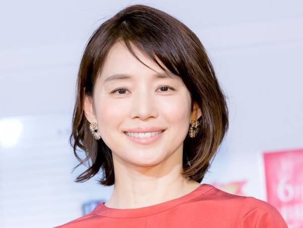 石田ゆり子 たくさん遊んでもらいました ワンコをバックハグする姿に反響 年11月17日 エキサイトニュース