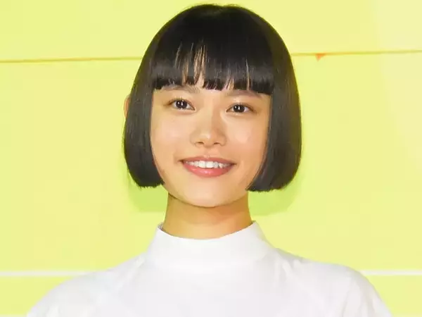 杉咲花、『おちょやん』“ハゲヅラ”オフショットに「最高」「癒やされる」の声