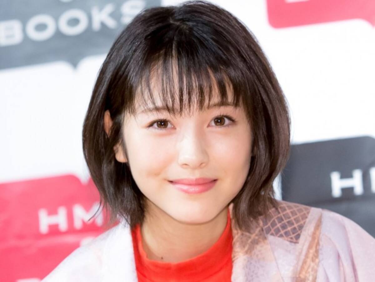 浜辺美波 玉ねぎ頭の ノーコメント なオフショットに反響 徹子さんヘア 美波の部屋 21年2月10日 エキサイトニュース