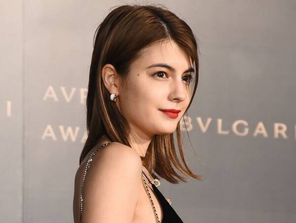 マギー ミニスカ ニーソックス かわいいゴルフウェアに 可愛い の声 21年2月13日 エキサイトニュース