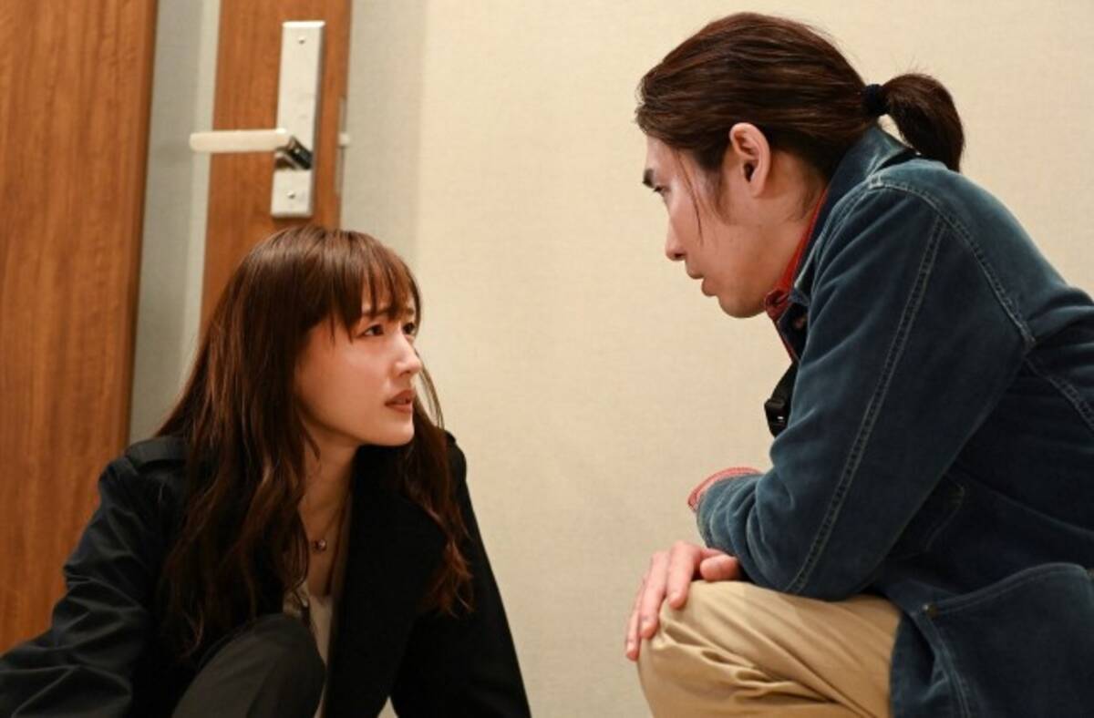 天国と地獄 綾瀬はるか 柄本佑への 濃厚キスシーン に反響 すごいキス 21年2月28日 エキサイトニュース