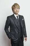 「香取慎吾、初のソロステージ4月公演決定　喜びのコメント到着」の画像1