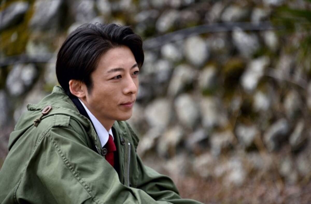 天国と地獄 気づいた 日高の服装が 踊る大捜査線 青島刑事そっくり 21年3月15日 エキサイトニュース