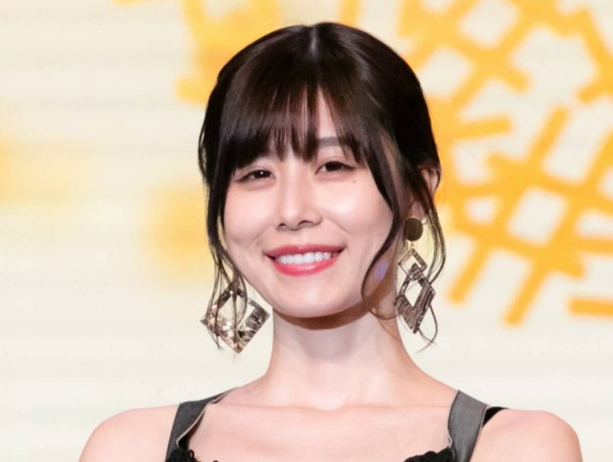 有村藍里 ちょっと勇気を出したイメチェン 8cmカットの新ボブヘアに絶賛の声 21年3月17日 エキサイトニュース
