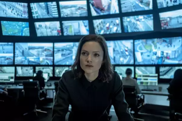 監視カメラに翻弄される現代社会の恐怖『ザ・キャプチャー』日本初配信＆予告解禁