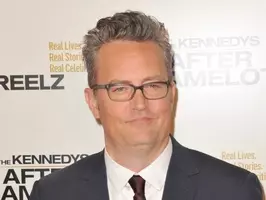 フレンズ のマシュー ペリー 51歳にしてついに結婚決意 お相手は22歳年下 年11月27日 エキサイトニュース