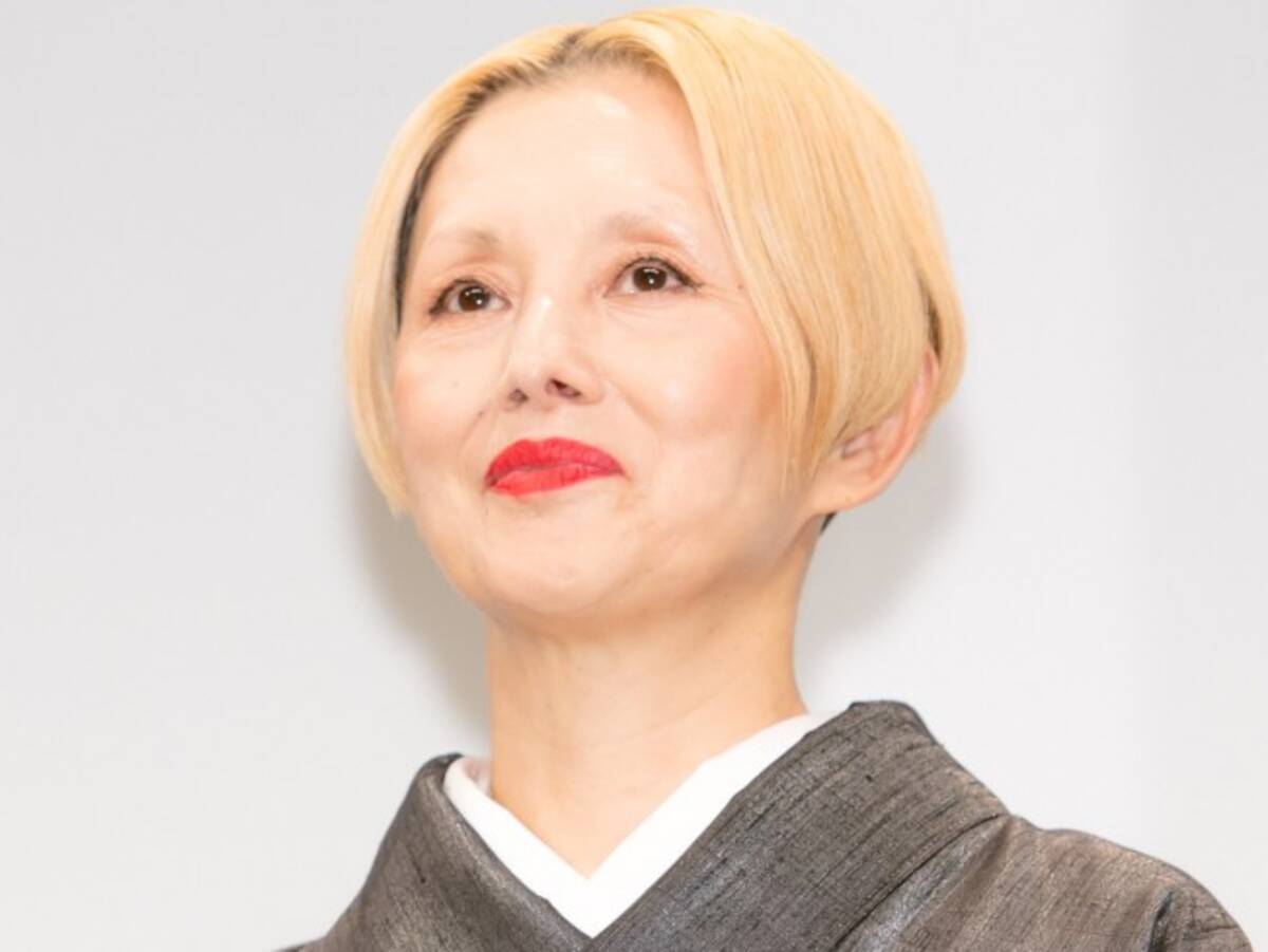 夏木マリの ド派手ヘアスタイル にファン仰天 リアル湯婆婆 凄い存在感 21年7月8日 エキサイトニュース