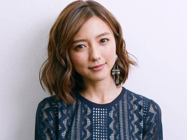 真野恵里菜 さっぱりショートヘア 夏コーデに かわいい 似合いすぎてる と絶賛 上白石萌歌ちゃんに見えた の声も 21年7月22日 エキサイトニュース 真野恵里菜 さっぱりショートヘア 夏コーデに かわいい 似合いすぎてる と絶賛 上白石萌歌ちゃんに見えた の声も 21年7月22日 エキサイトニュース