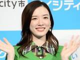 「永野芽郁、寝そべりリラックス中の『ハコヅメ』オフショットに「かわいすぎる」の声」の画像1