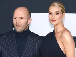 ロージー ハンティントン ホワイトリー ジェイソン ステイサムに男児誕生 17年6月29日 エキサイトニュース