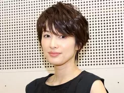 伊藤沙莉 久しぶりのディズニー満喫shotに反響 美女2人のラブラブデート 21年12月日 エキサイトニュース