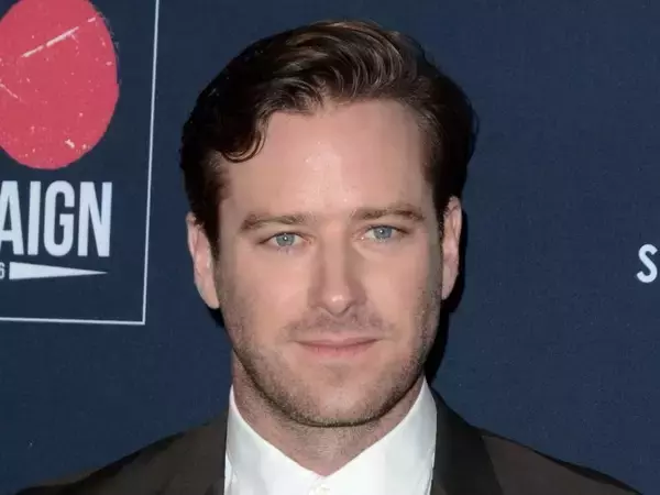 アーミー・ハマー、女性に対し不誠実だったと認める「自分が気持ち良くなるために人を利用していた」