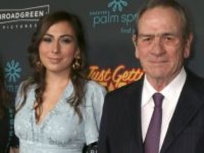 トミー・リー・ジョーンズの娘ヴィクトリアさん（34）、元旦にホテルで死亡を確認　薬物過剰摂取の可能性も