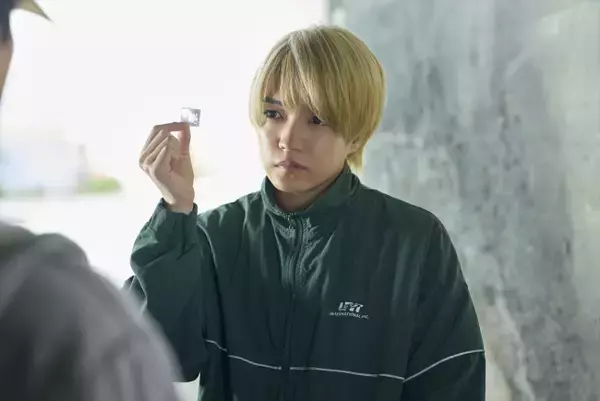 西畑大吾主演『マトリと狂犬』初回　薬物汚染の闇を暴く、狂気のアクション・エンターテインメント