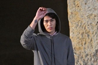 永山絢斗「僕が本当のインビジブルです」 “キリコ”柴咲コウの弟・キリヒト役で登場
