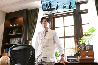 『パンダより恋が苦手な私たち』初回 生田斗真、クセ強准教授役に反響「面倒くさいwww」「ヤバい奴すぎるwww」