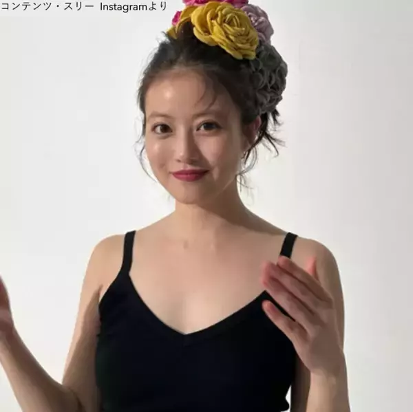 今田美桜、美スタイル際立つオフショットにネット衝撃「可愛すぎ！」「本当に眼福」