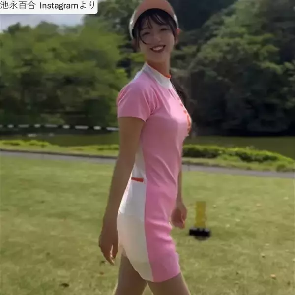 “元アイドル”165cmレースクイーン、ミニ丈ゴルフウェア姿が「スタイル抜群」「ラインが綺麗」