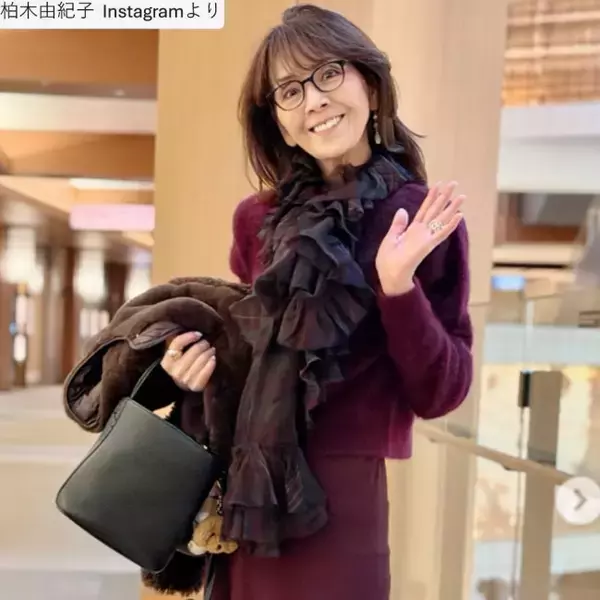 柏木由紀子78歳、エレガントなスカート姿が「美しい」「スタイル抜群」「素敵」