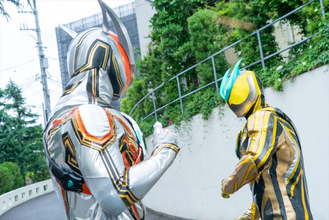 『仮面ライダーゼッツ』第14話「神鳴る」、莫の過去に隠された“深い闇”が明かされる
