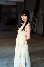 かわいすぎて大抜てき！　アイドル美女がOL風に清楚系、水着も初披露するグラビア！