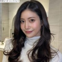 “令和の峰不二子”阿部なつき26歳、タイトなニット姿が「スタイル抜群」「可愛すぎる」と絶賛の声