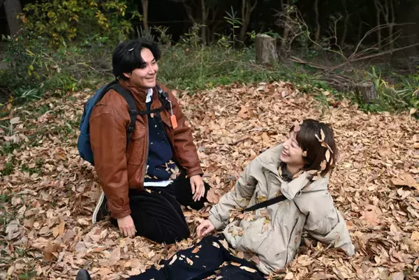 『探偵さん、リュック開いてますよ』“洋輔”松田龍平＆“リカ”夏帆が再会　「かわいい」「ロマンチック」の声