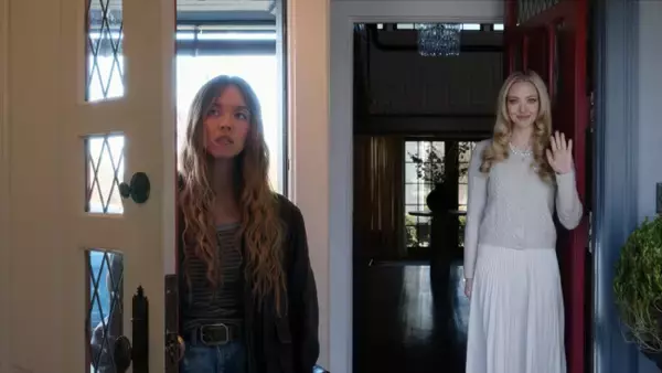 全世界興収650億円を記録！　シドニー・スウィーニー×アマンダ・サイフリッド共演『ハウスメイド』11.27日本公開