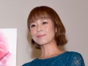 佐藤仁美、爆発寝ぐせヘア　自らツッコミ「サリーちゃんのパパかよ」