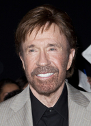 チャック・ノリスさん死去、86歳　スタローン＆シュワルツェネッガーらが追悼