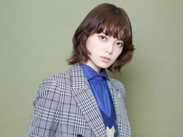 平手友梨奈、ピンク髪が話題に「誰か分からなかった」「可愛すぎる」