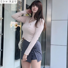 「この日身長197cmあったよ」身長182cm美女モデル、ミニ丈×ブーツ姿にネット衝撃　「スタイル抜群」「魅力的」