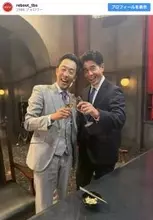 『リブート』北村有起哉＆伊藤英明、笑顔のオフショットに反響　「最高の表情」「爽やかスマイル」