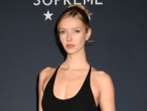 グウィネス・パルトローの愛娘アップル、四半世紀前の母のドレスを着て登場