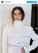 アナ・デ・アルマス、ルイ・ヴィトンのショーでキュートなメガネ姿披露　中条あやみ&BLACKPINKリサらも来場