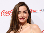 トム・クルーズと破局のアナ・デ・アルマス、イケメンベンチャーキャピタリストとデートを目撃される