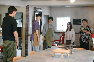 『Ｔシャツが乾くまで』第8話 “充”松山ケンイチ、“咲子”蒼井優のことを知るため知人たちを呼び出す