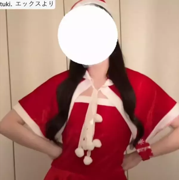 昨年の紅白出場16歳tuki.、ミニスカのサンタコスが「スタイル抜群」「可愛すぎ」「モデル体型」と絶賛の声