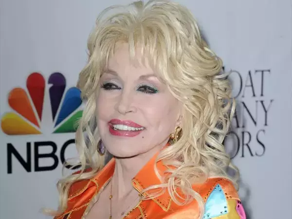 カントリー音楽のレジェンド、ドリー・パートンさん死去　80歳　密かにがんと闘っていた