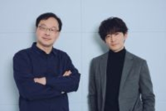 津田健次郎がアイドル事務所社長役を熱演　深田晃司監督「声だけで十分に圧に」　映画『恋愛裁判』対談映像解禁