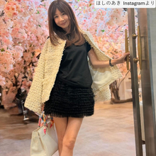 ほしのあき49歳、ミニスカワンピ姿で抜群プロポーション全開！　夫は13歳年下＆1児の母