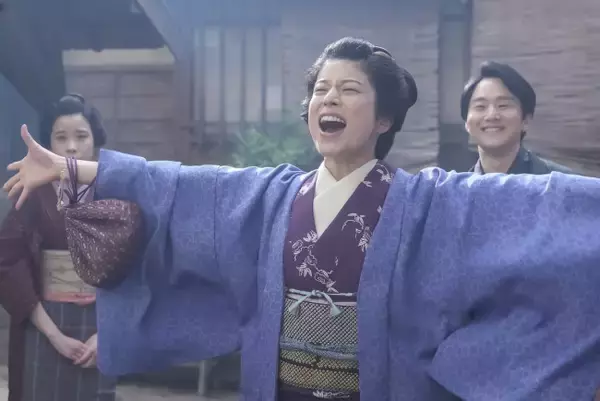 『ばけばけ』“なみ”さとうほなみ、身請けに祝福続々　“サワ”円井わんへのハグにも反響「本当に素敵な人」「優しくて泣ける」