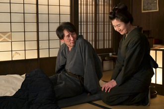 『風、薫る』“フユさん”猫背椿、夫“康介”じろうの言葉に笑顔　ネット感動「夫婦仲良いんじゃん」「涙出てきた」