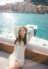 乃木坂46・梅澤美波、全身透け透け!?　2nd写真集より「優雅に見えて実は壮絶」カット解禁