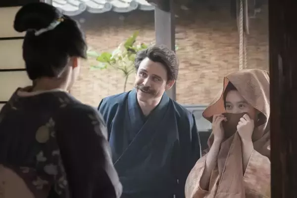 明日の『ばけばけ』“トキ”高石あかりと“ヘブン”トミー・バストウ、“タエ”北川景子のもとを訪れる