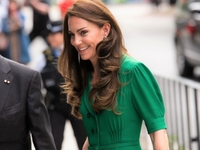 英キャサリン皇太子妃、“緑を着る日”にレトロなグリーンのドレス姿で公務